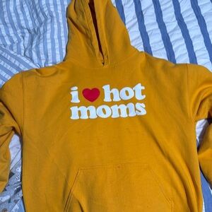 Danny Duncan I ❤️ hot moms